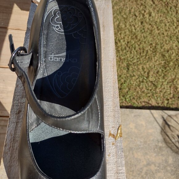 Dansko Becca Black Napa Leather Womens Sz 8-8.5/EU 39 Buckle Heel Mary Janes GUC - Picture 6 of 10